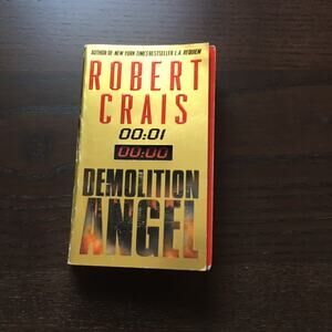 Demolition Angel by Robert Crais Paperback
